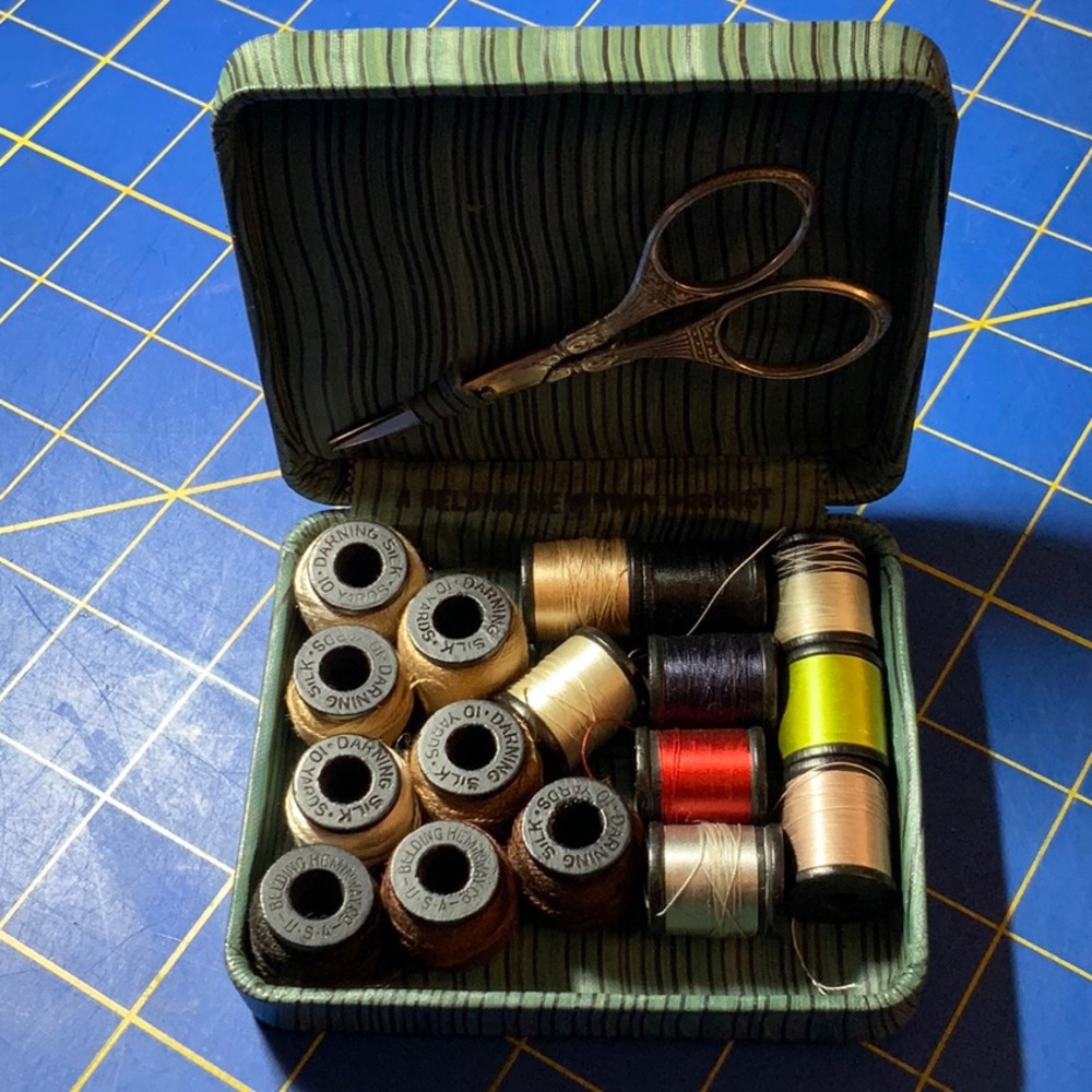 *SOLS* Belding Hemingway Antique Sew Kit
